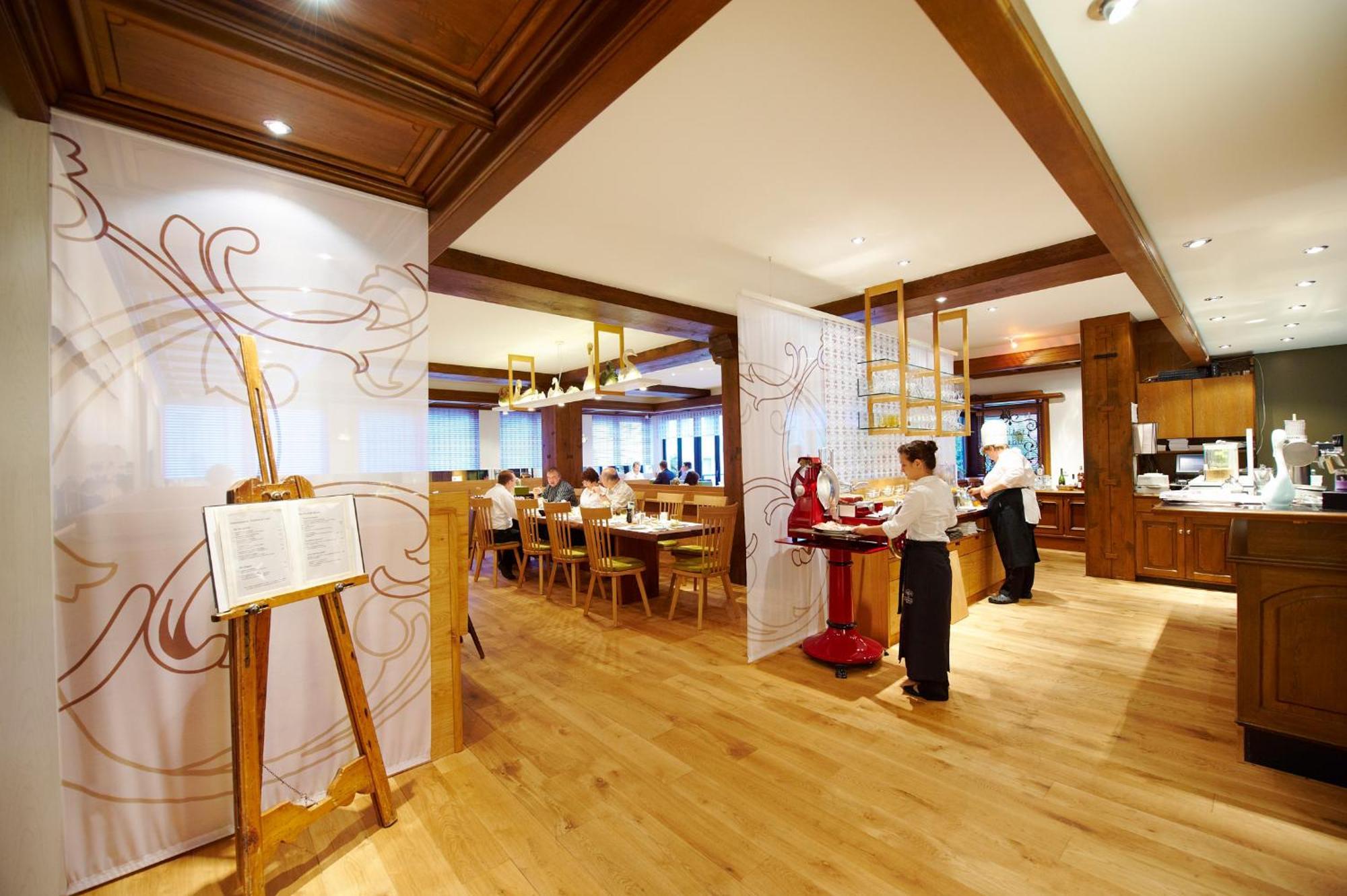 Hotel-Restaurant Schwanen Metzingen  Luaran gambar